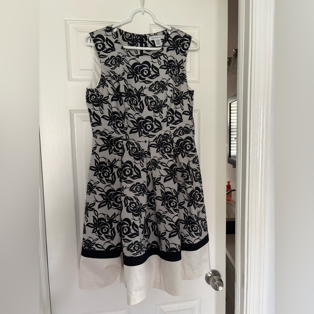 Liz Claiborne Dress Elegant Black & Ivory Faux Lace Floral Size 10 Graduation